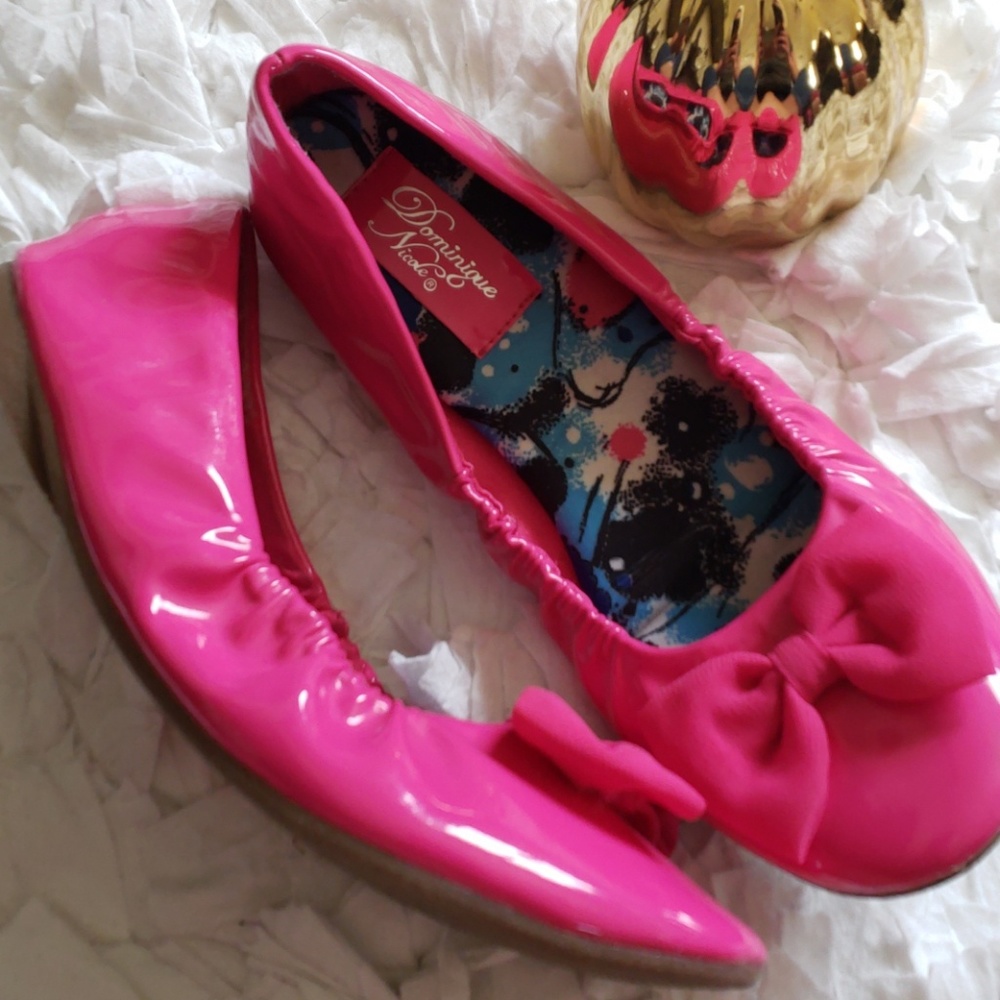 Dominique Nicole flats size 4